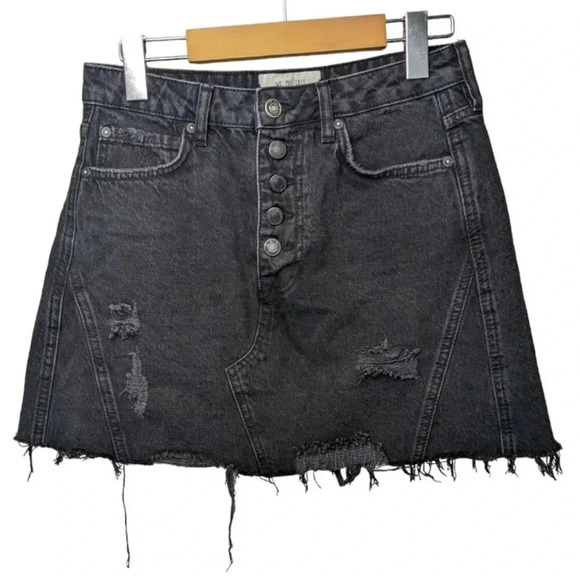 Free People We The Free Button Fly Womens Black Distressed Denim Mini Skirt 27 - Picture 3 of 12